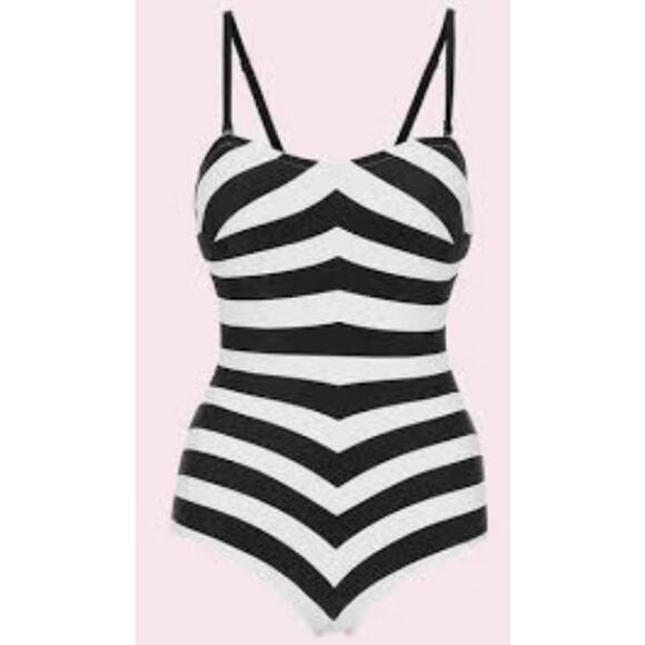 Barbie™ x Unique Vintage Black & White Chevron Stripe Bathing Suit Sz 1X #82 - Picture 1 of 5